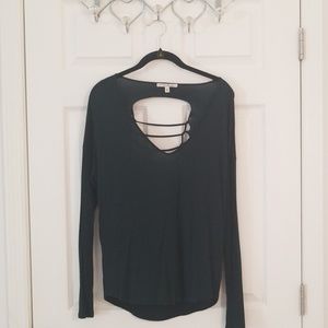 V-NECK LONG SLEEVE SHIRT